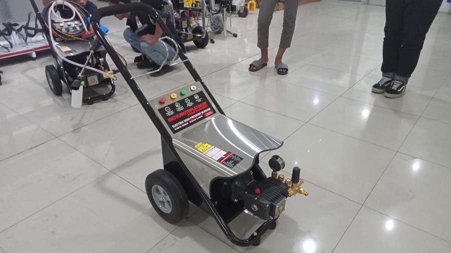 MESIN STEAM SERBAGUNA HIGH PRESSURE CLEANER ELEKTRIK