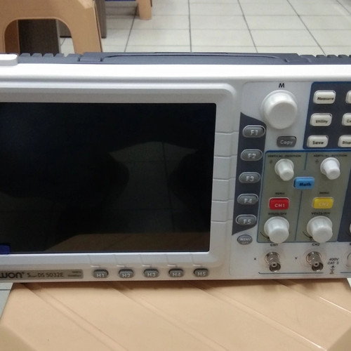 Owon SDS 5032E Digital Osiloscope 30 Mhz Owon SDS 5032E Ori Murah