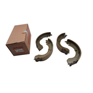 Daihatsu 04495-BZ100-008 Shoe Kit Brake RR Kampas Rem Mobil for Daihat