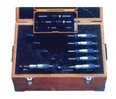 [MT0006190] MITUTOYO OD MICROMETER SET 0-6IN/0.001 103-904-10