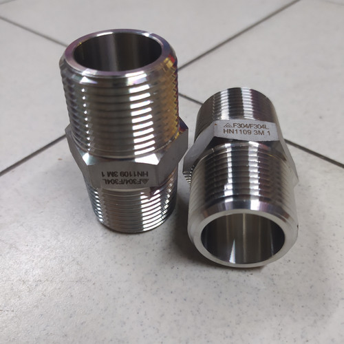 Double Nepel Hex Nipple 304 1 Inch Stainless Steel 304L NPT Class 3000