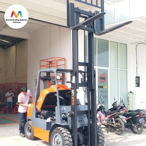 jual FORKLIFT DIESEL ISUZU C 240 JEPANG 3 TON 3 METER