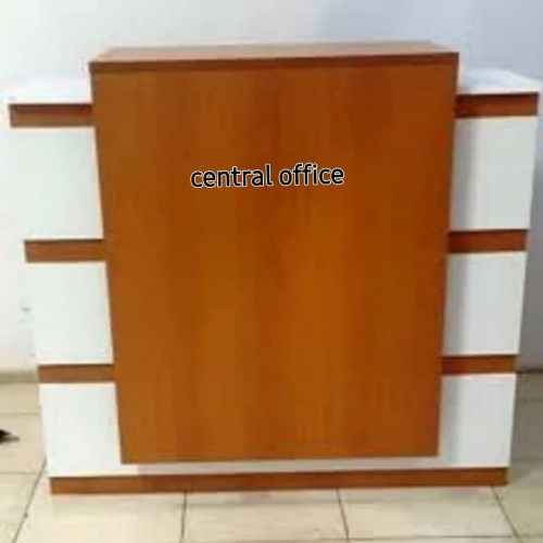 Meja Receptionis-kasir Uno URC-1932M free ongkirWilayah Jatadebek