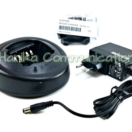 Motorola PMTN4025C Charger GP328 GP338 ATS2500 Ori HNN9008 PMTN4025